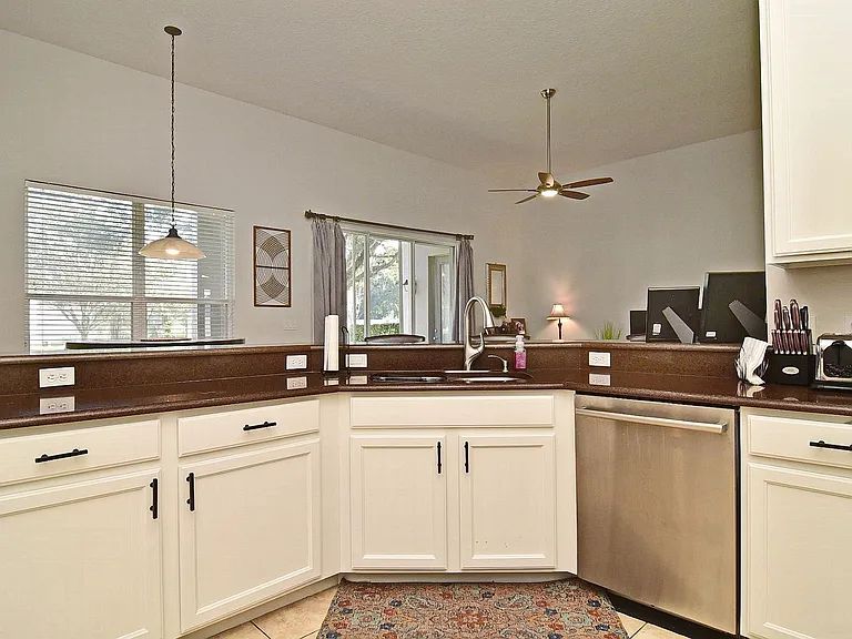 6173 Hedgesparrows Ln — Photo 25