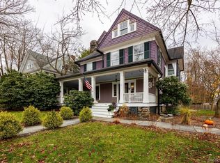 11 Oakland Court, Warwick, NY 10990