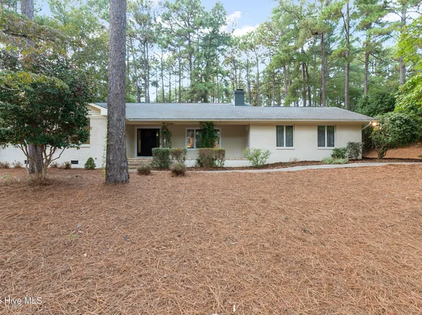 110 Cliff Court, Southern Pines, NC 28387