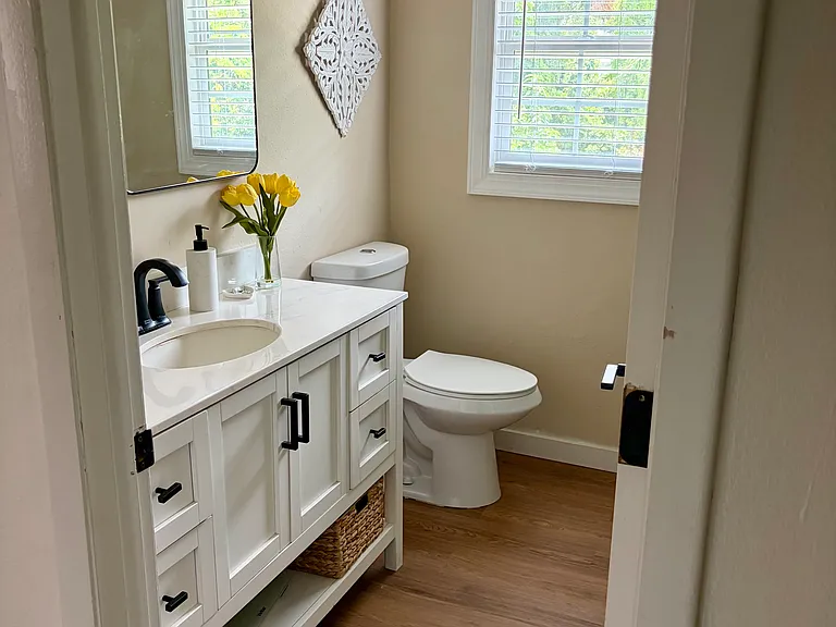 13917 Village View Dr — Photo 12