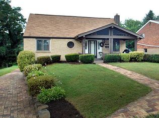 355 Greenway Dr, Pittsburgh, PA 15235