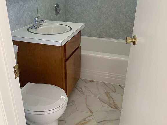 2nd image of 810 Birch Ave