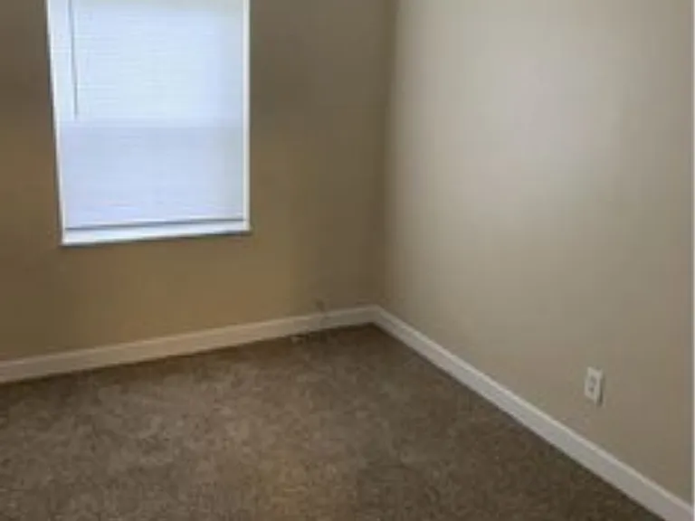 210 S Wayne Ave #4 — Photo 4