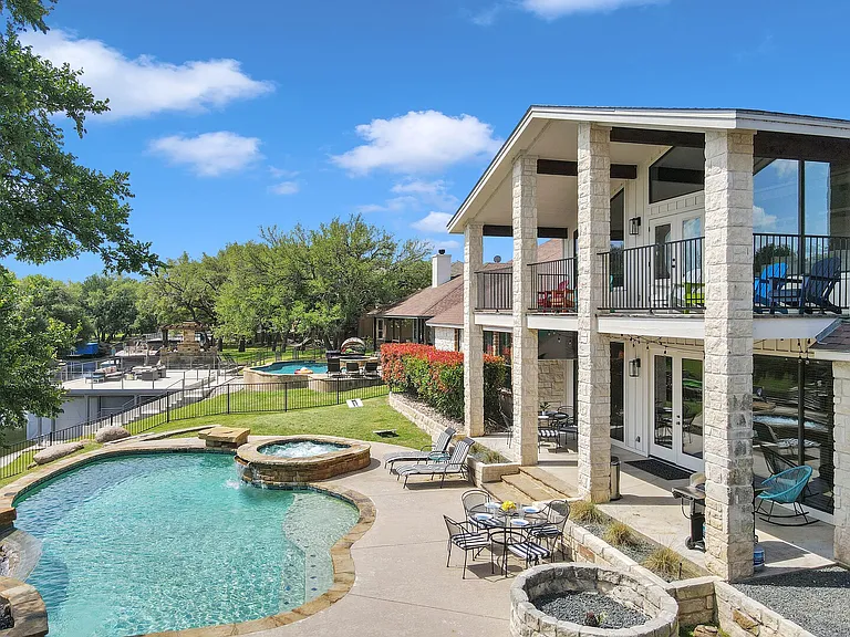 Lazy Oaks Ln — Photo 5