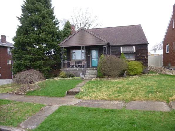 1114 Lane Ave, Natrona Heights, PA 15065