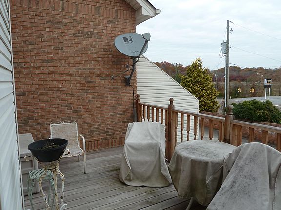 2nd image of 2504 Cloister Ln