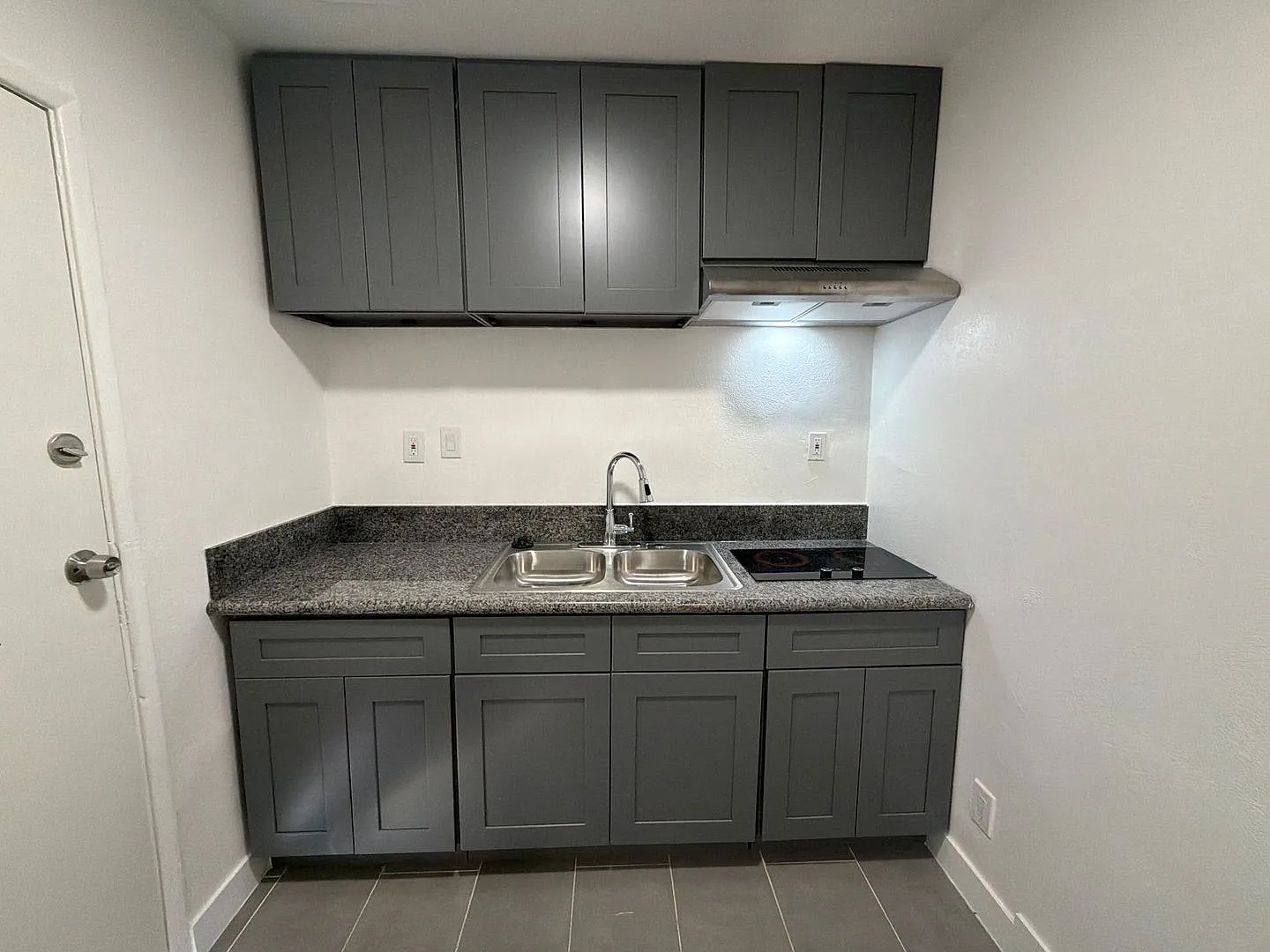 Baldwin Apartments — Photo 1