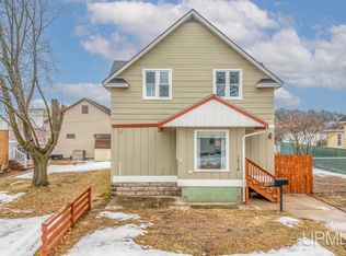 1514 N 16th St, Escanaba, MI 49829