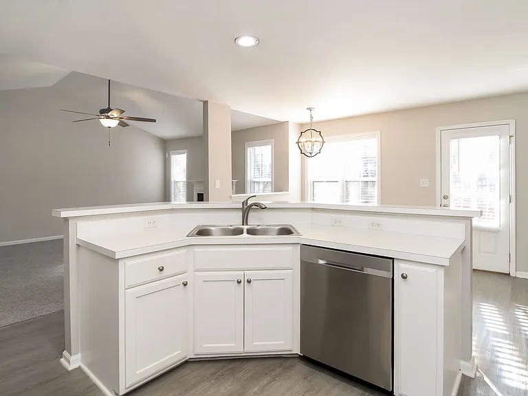 22 Brackenwood Ct — Photo 3