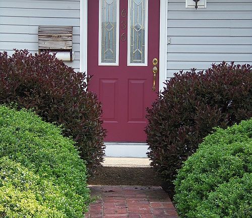 2nd image of 636 E Logan St