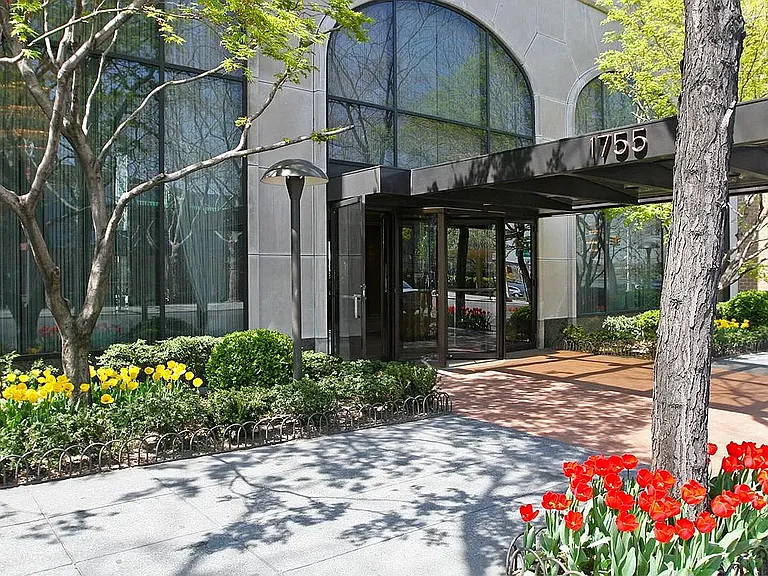 1755 York Ave #21H — Photo 8