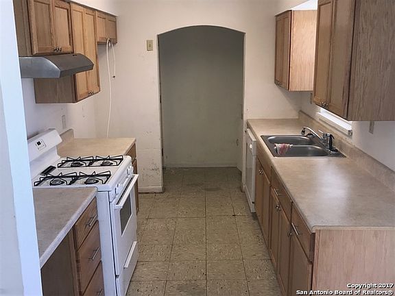 2nd image of 1974 Donaldson Ave