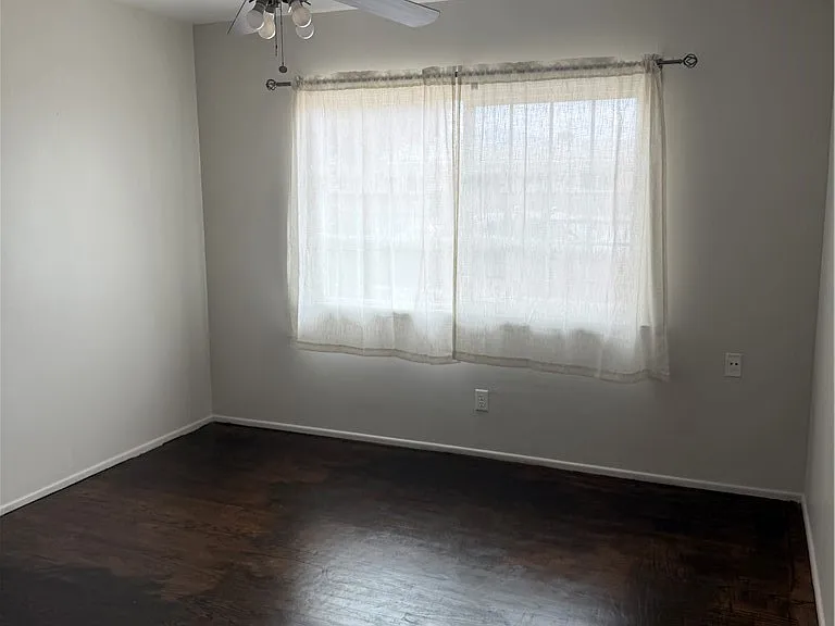 944 N Primrose Ave — Photo 4