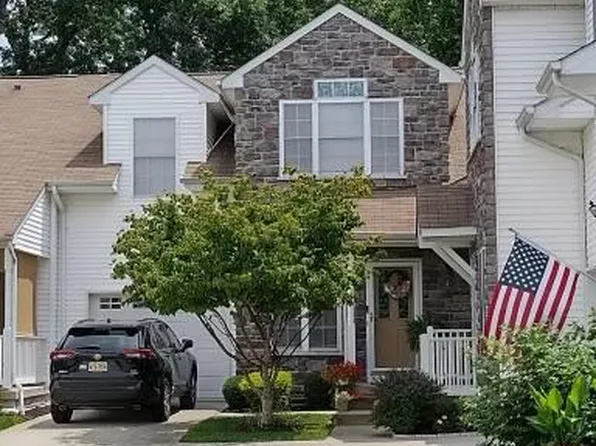 4 Charles Cir, Delanco, NJ 08075
