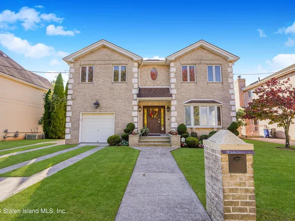 30 Knauth Pl, Staten Island, NY 10305