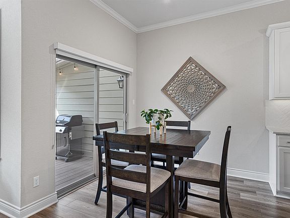 5th image of 356 Adams St