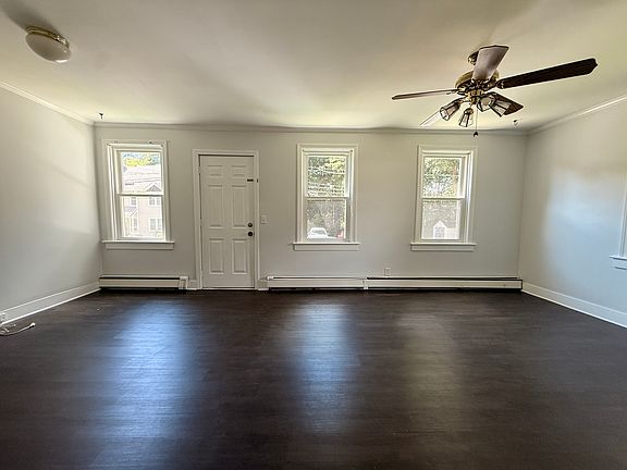 5th image of 20 Mount Pleasant View Ave