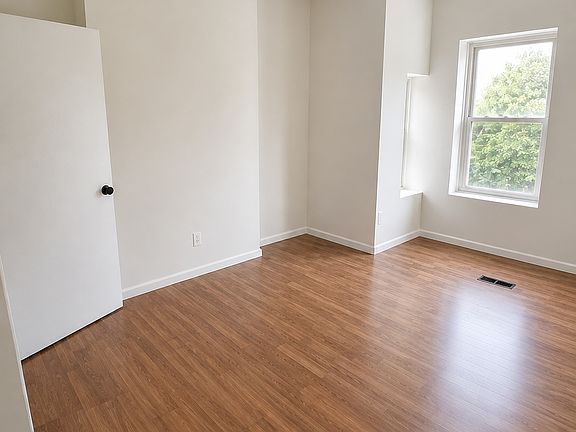 4th image of 103 W 9th Ave #10