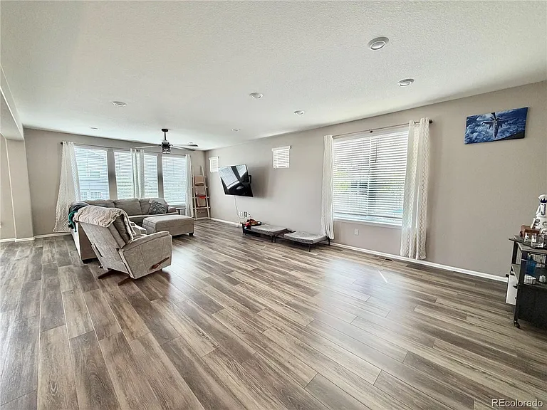 3260 Jonquil St — Photo 5