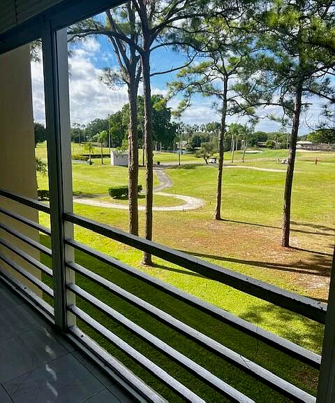 3755 Via Poinciana #304 — Photo 28