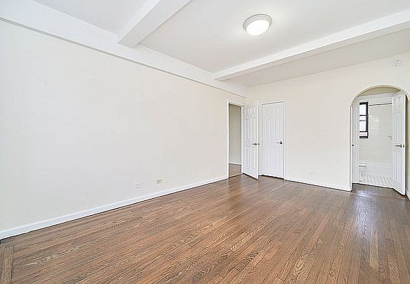 3rd image of 850 Amsterdam Ave APT 10C
