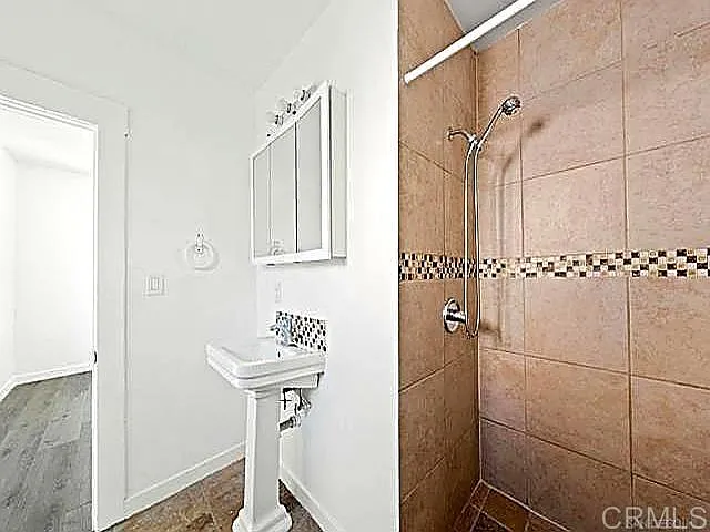 2040 Earl St — Photo 25