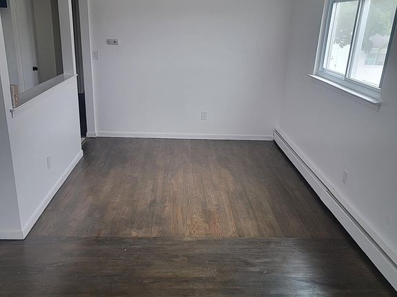 3rd image of 272 Roquette Ave