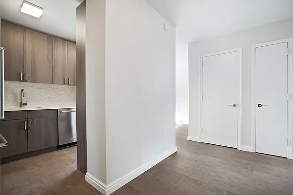 Rented by Greystar | media 31