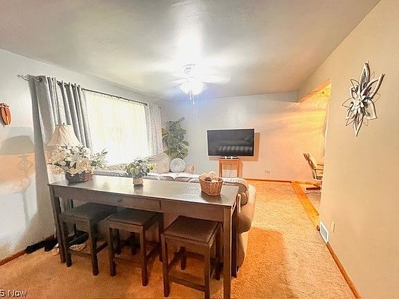 3rd image of 1610 Brownlee Ave