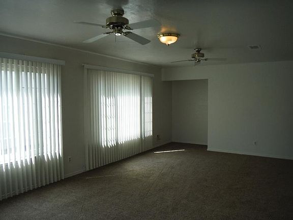 2nd image of 258 E Sherwood Dr