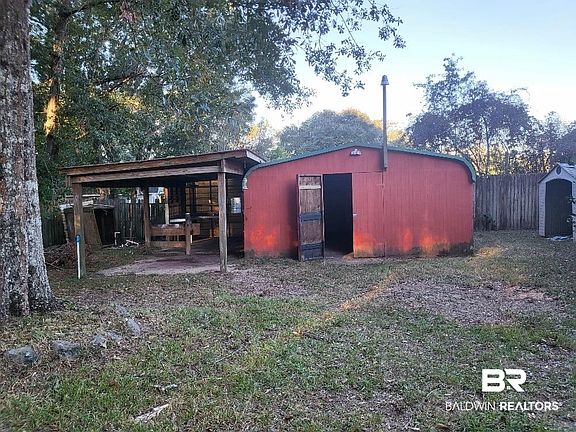 5th image of 8321 Valley Ln
