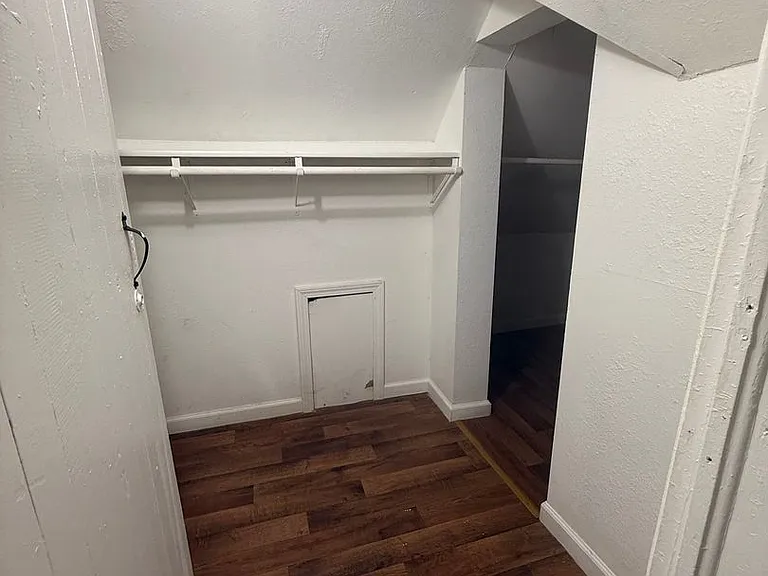 416 W Lombard St — Photo 11