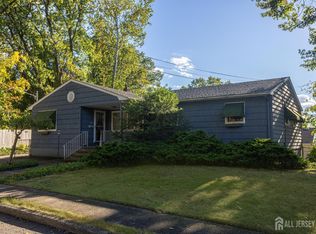 20 Camden St, Parlin, NJ 08859