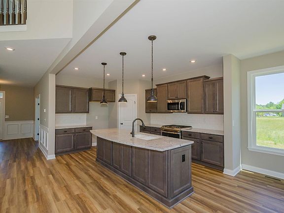 5th image of 9967 Southport Ln