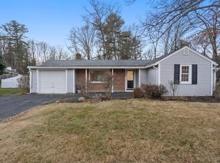 5 Rockridge Rd, Framingham, MA 01702