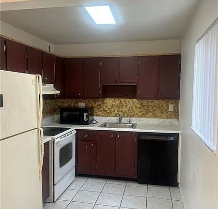 2nd image of 9920 NW 68th Pl APT 210