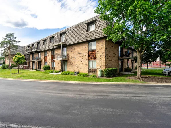 11 Oak Creek Dr APT 1120, Buffalo Grove, IL 60089