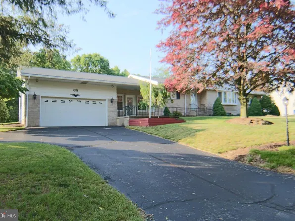 68 Bali Hai Rd, Mechanicsburg, PA 17050