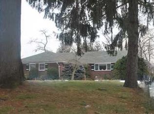 104 Ridge Rd, New City, NY 10956