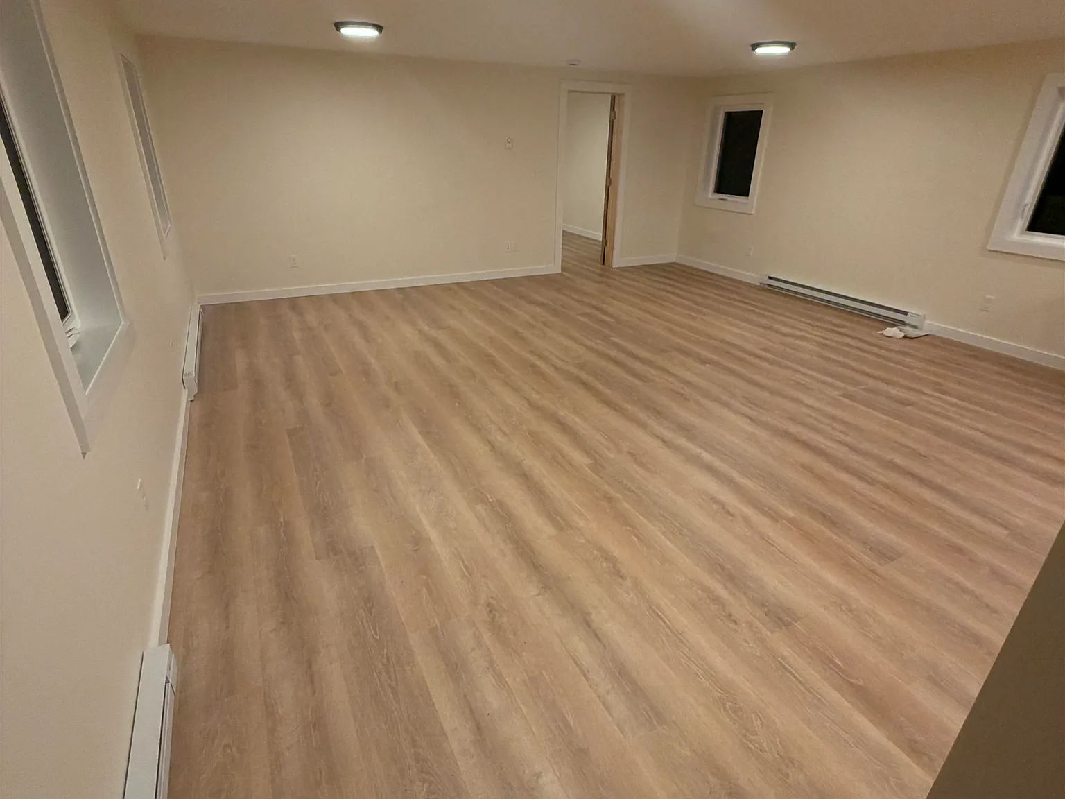 2 bed, 2.0 bath, 1300 sqft, $2,750 — Photo 3