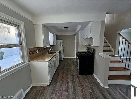 9516 Alexander Rd — Photo 7