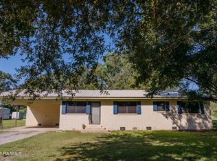 7215 Loreauville Rd, New Iberia, LA 70563