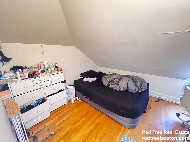 216 Freeman St — Photo 11