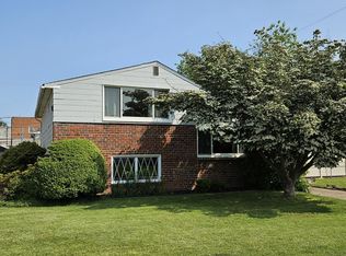 805 Willow Ave, Primos, PA 19018