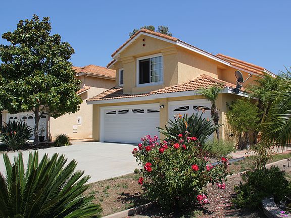 2nd image of 751 Avenida Amigo