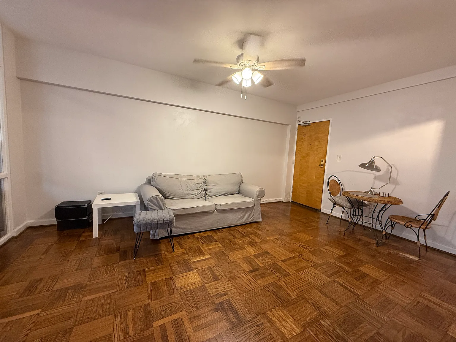 Studio, 409 sqft, $1,800 — Photo 3