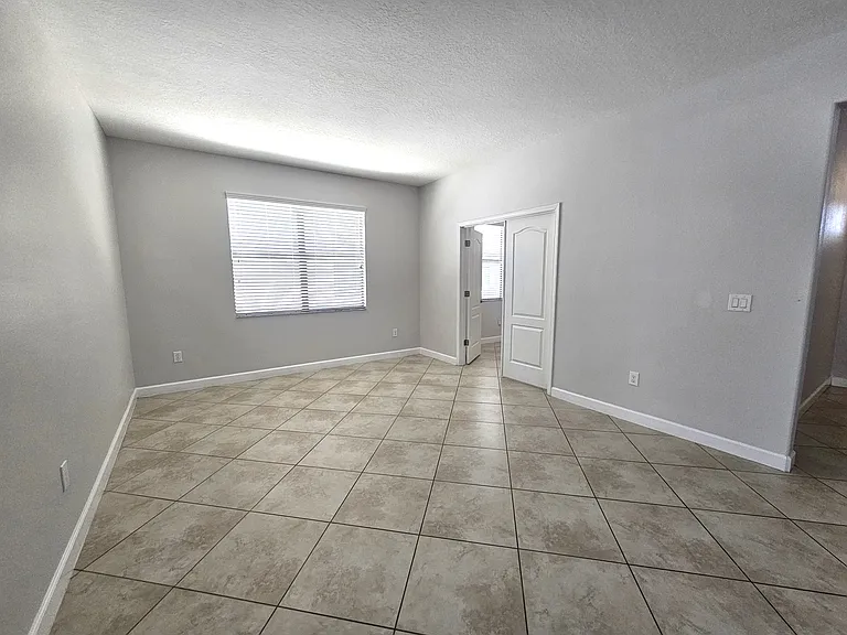 2718 Atherton Dr — Photo 20