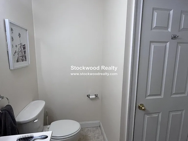 16 Gates St #1 — Photo 21