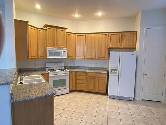 3rd image of 232 Morgyn Ln Unit 4