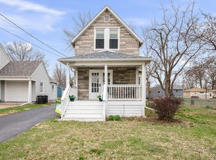 2037 30th St, Rock Island, IL 61201